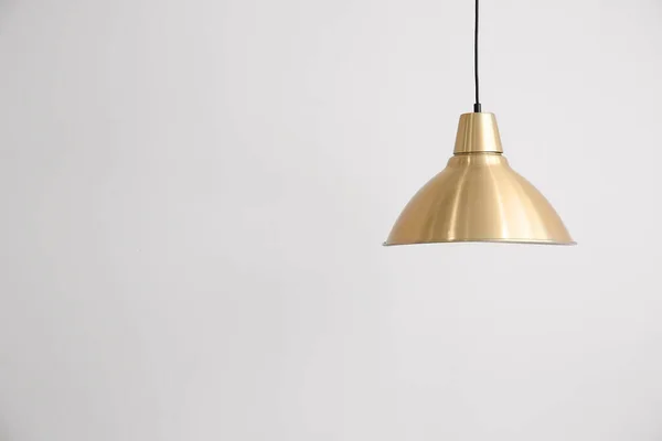 Stílusos Lámpa Lóg Fényfal Közelében — Stock Fotó