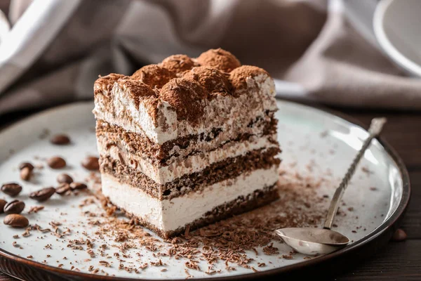 Piatto Con Gustoso Tiramisù Sul Tavolo Primo Piano — Foto Stock