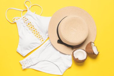 Renkli mayolu hasır şapka