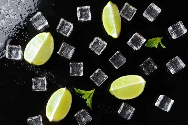Ice Cubes Lime Mint Dark Background — Stock Photo, Image