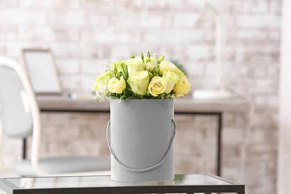 Bouquet Beautiful Flowers Table — Stock Photo, Image