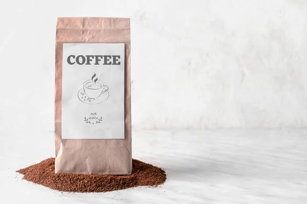 Verpakking Met Koffiepoeder Tafel — Stockfoto