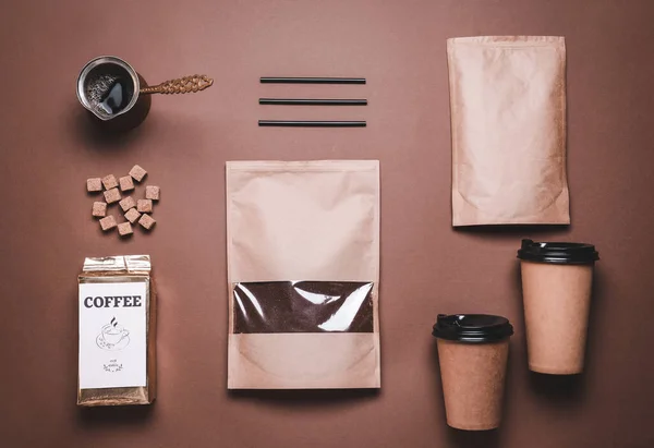Komposition Mit Kaffee Auf Farbigem Hintergrund — Stockfoto