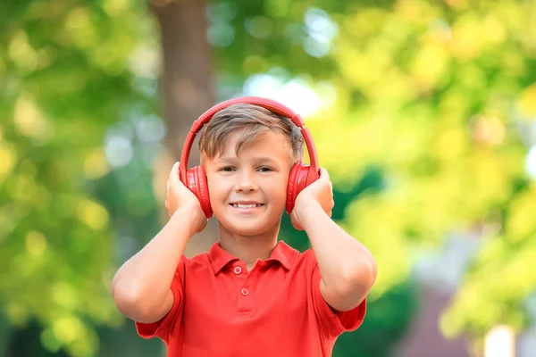 Little Boy Listening Music Park — Stock Photo, Image