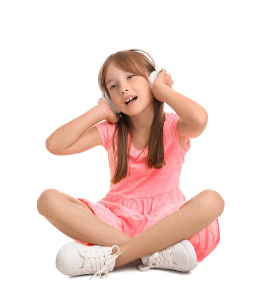 Menina Ouvindo Música Fundo Branco — Fotografia de Stock