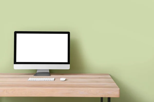 Modern Monitor Table Color Wall — Stock Photo, Image