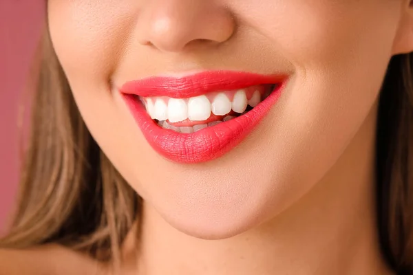 Beautiful Young Woman Bright Lipstick Closeup — Stock Photo, Image