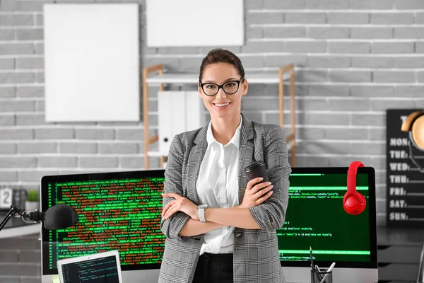 Portrait Female Programmer Office — Stock Photo, Image