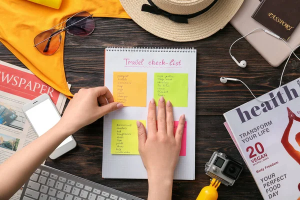 Woman Making Check List Things Pack Travel — Stock Photo, Image