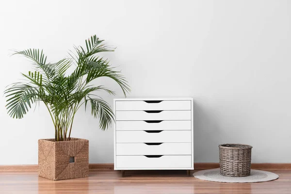 Modern Chest Drawers Houseplant Light Wall Room — Stock Photo, Image