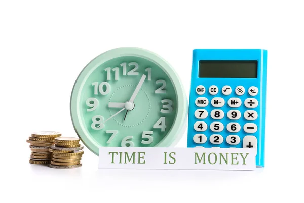 Relógio Despertador Com Calculadora Dinheiro Sobre Fundo Branco — Fotografia de Stock