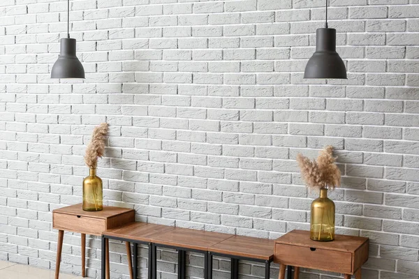 Wooden Stand Decor Lamps Grey Brick Wall Room — Stock Photo, Image