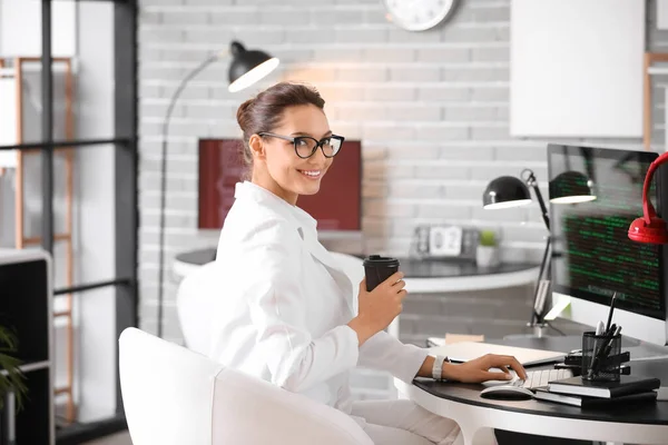 Female Programmer Working Office — Stock Photo, Image