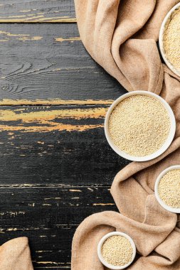 Masada sağlıklı kinoa tabakları