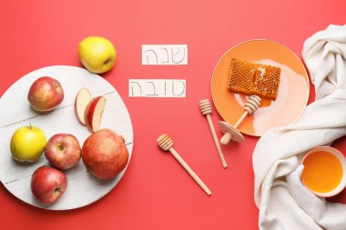 Rosh Hashanah (Yahudi Yeni Yılı) için renk arkaplanı üzerine kompozisyon