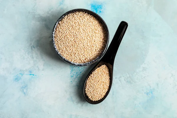 Bowl Spoon Quinoa Color Background — Stock Photo, Image