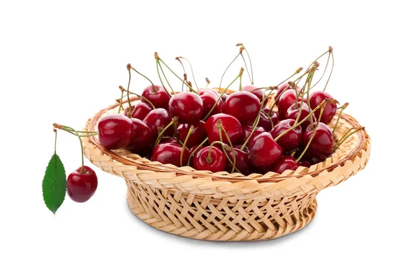 Cesta Com Cereja Doce Fundo Branco — Fotografia de Stock