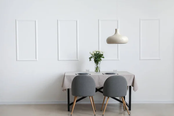 Table Served Modern Stylish Dining Room — Stock Photo, Image