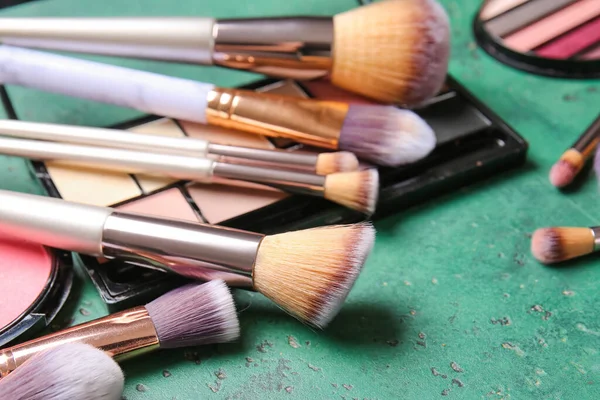 Set Makeup Brushes Cosmetics Color Background Closeup — Stock Photo, Image