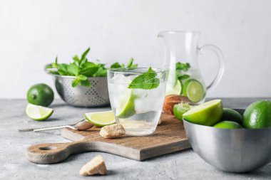 Masada taze mojito ile kompozisyon