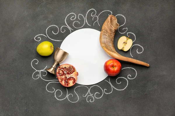 Rosh Hashanah (Yahudi Yeni Yılı) için koyu arkaplan kompozisyonu