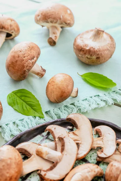 Fresh Raw Mushrooms Table — Stock Photo, Image
