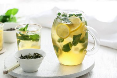 Lezzetli soğuk buzlu çay.