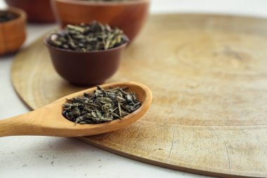 Masada çay yapraklı kaşık.