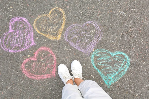 Little Boy Chalk Drawings Heart Outdoors — Stock Photo, Image