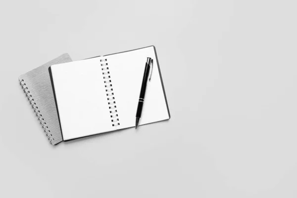 Notebooks Pen Light Background — Stock Photo, Image