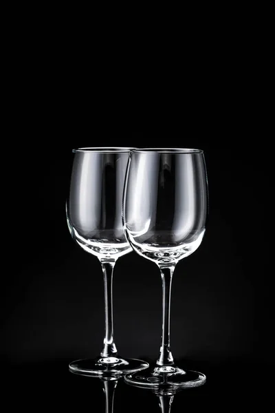 Bicchieri Vuoti Sfondo Scuro — Foto Stock