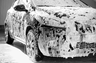 Araba yıkamada modern otomobil