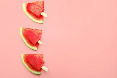 Renkli karpuzlu dondurma.