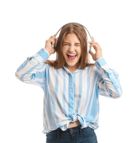 Emotionale Teenager Mädchen Hören Musik Auf Weißem Hintergrund — Stockfoto