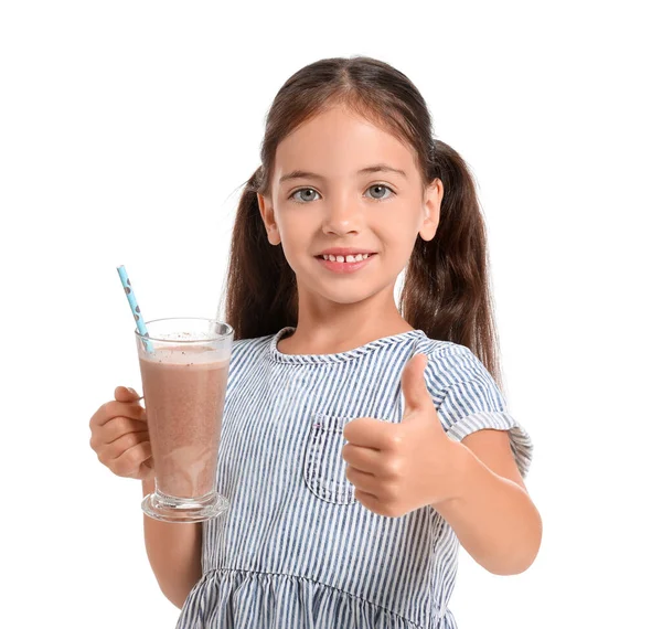 Kleines Mädchen Mit Einem Glas Schokoladenmilch Zeigt Daumen Nach Oben — Stockfoto