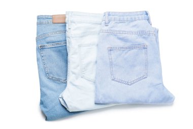 Beyaz arka planda modern kotlar