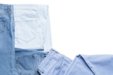 Beyaz arka planda modern kotlar