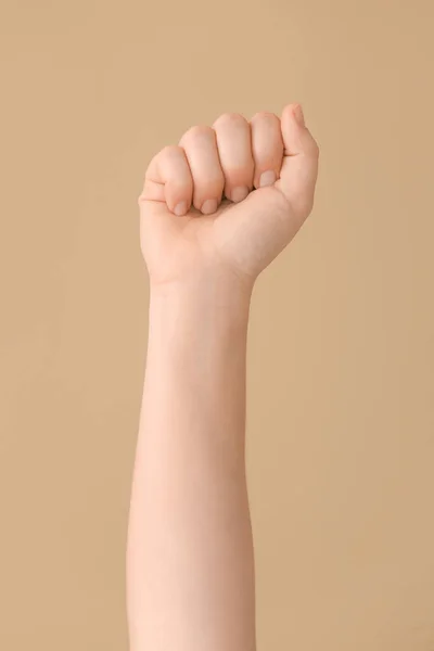 Hand Zeigt Den Buchstaben Auf Farbigem Hintergrund Zeichensprache Alphabet — Stockfoto