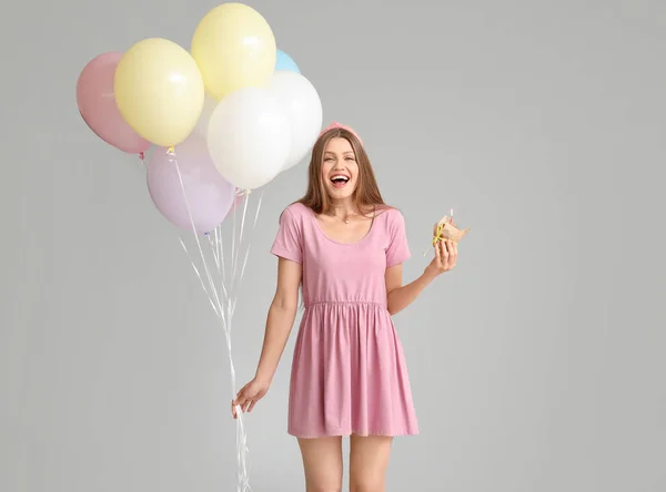 Young Woman Balloons Birthday Cake Grey Background — Stock Photo, Image