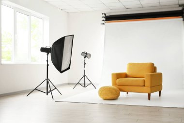 Modern fotoğraf stüdyosunun içi.