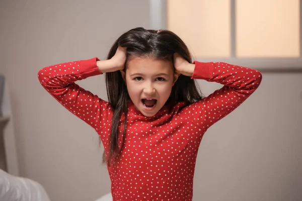 Screaming Little Girl Suffering Sleep Disorder Bedroom — Stock Photo, Image