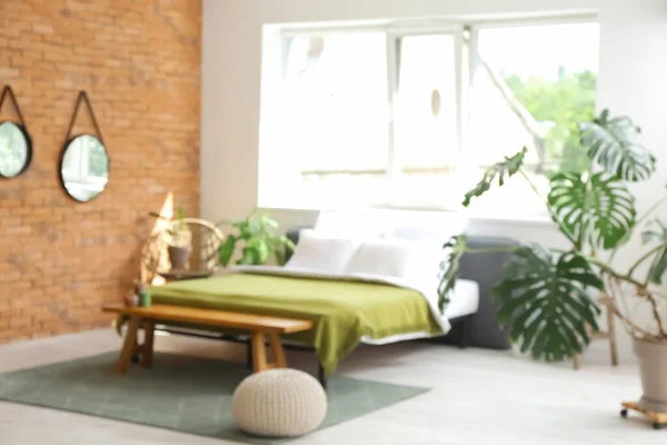 Intérieur Élégant Chambre Moderne Avec Miroirs Plantes Intérieur — Photo