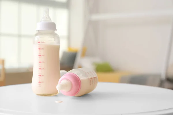 Bottles Milk Baby Table Room — Stock Photo, Image