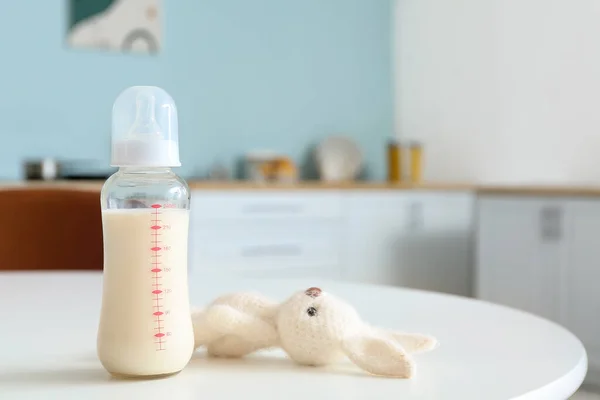 Bottle Milk Baby Toy Table Kitchen — Stock Photo, Image