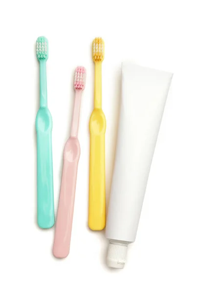 Zahnbürsten Und Paste Auf Weißem Hintergrund — Stockfoto