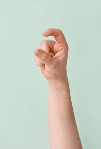 Hand Visar Bokstaven Färg Bakgrund Teckenspråksalfabetet — Stockfoto