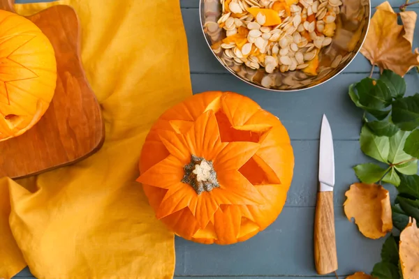 Komposition Mit Halloween Kürbis Auf Dem Tisch — Stockfoto