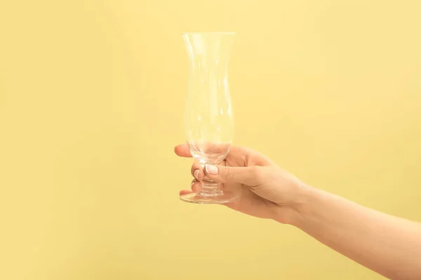 Hand Empty Glass Color Background — Stock Photo, Image