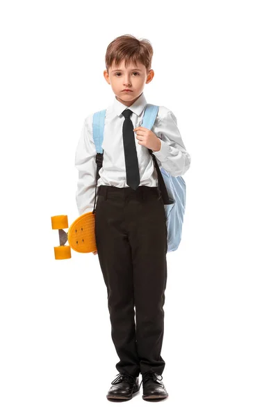 Kleine Schooljongen Met Skateboard Witte Achtergrond — Stockfoto