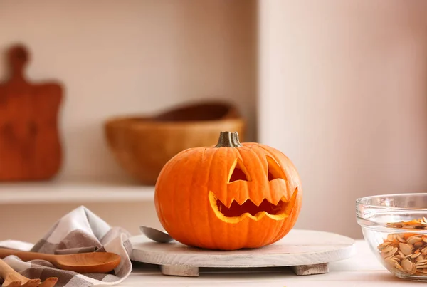 Carved Halloween Pumpkin Table — Stock Photo, Image